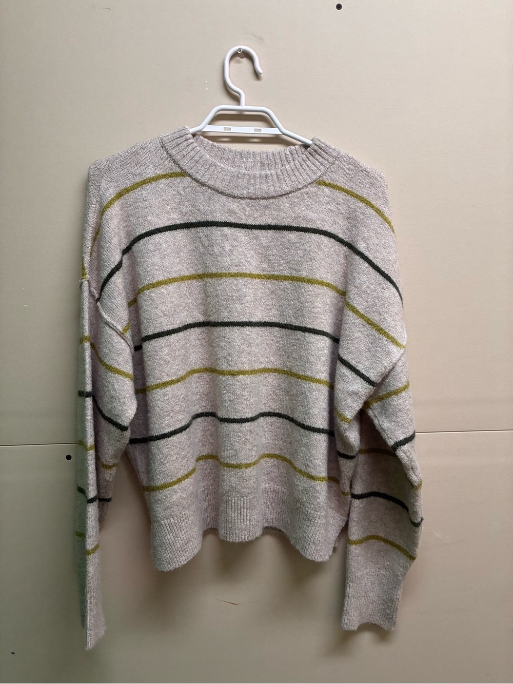 American Eagle Outfitters Striped Knit Crewneck in Blush & Olive WORN ONCE